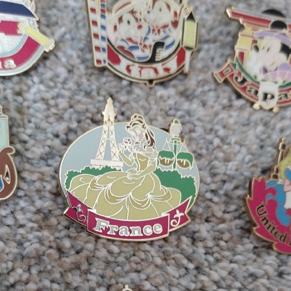 Epcot Center World Showcase Collector Pins - Picture 6 of 13